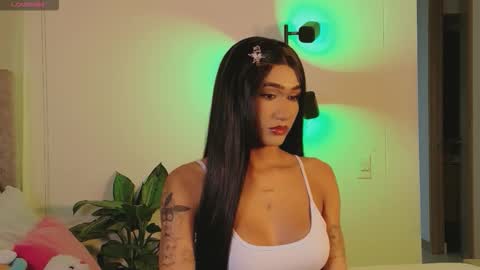 Snapshot of adharacute19 chatting on 10.24.25 Isabellafirst online show from 10.24.25