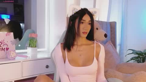 Isabellafirst online show from 12.16.25