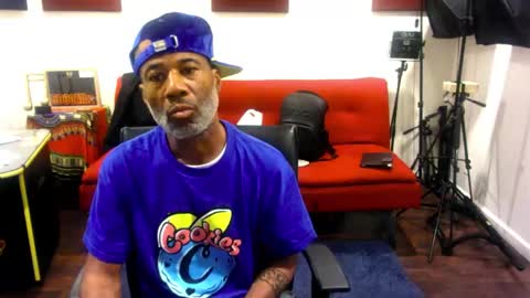 Snapshot of adick_ting chatting on 10.26.25 adick_ting online show from 10.26.25