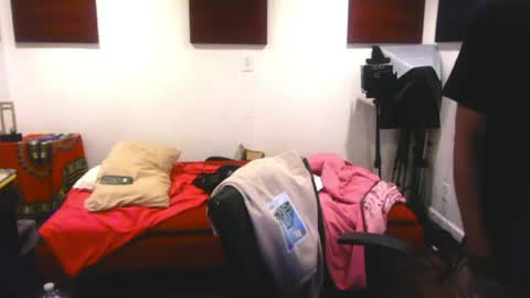 Snapshot of adick_ting chatting on 04.11.26 adick_ting online show from 04.11.26