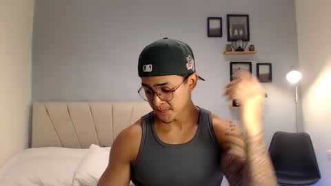 Adonis online show from 09.15.25