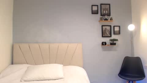 Adonis online show from 09.17.25