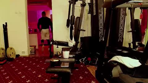 Adonis online show from 11.11.25