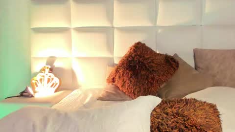 Adonis  online show from 12.17.25