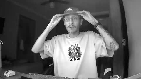 Snapshot of adrasteu chatting on 09.10.25 adrasteu online show from 09.10.25