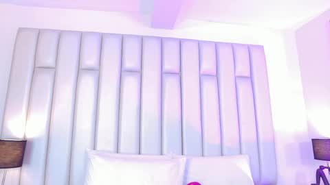 ANDREA PEREZ online show from 04.14.26