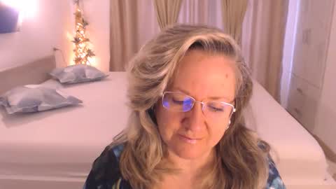 Cryna online show from 11.14.25