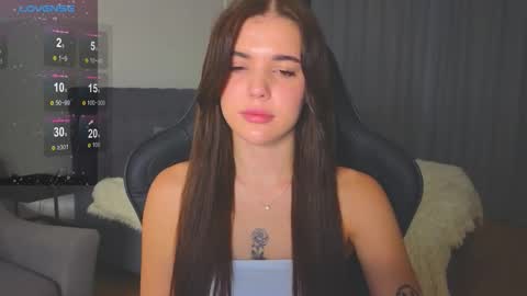 Snapshot of adri_dream chatting on 10.04.25 Adriana online show from 10.04.25