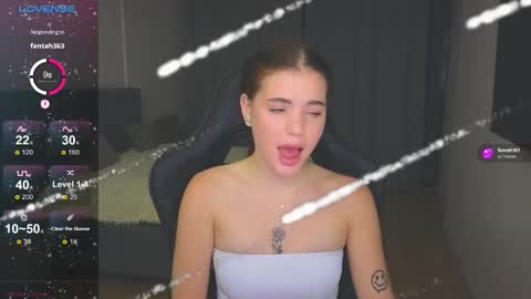 Snapshot of adri_dream chatting on 11.02.25 Adriana online show from 11.02.25