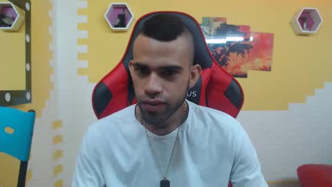 Snapshot of adri_sexboy chatting on 12.10.24 adri_sexboy online show from 12.10.24