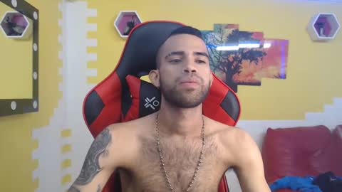 Snapshot of adri_sexboy chatting on 12.13.24 adri_sexboy online show from 12.13.24