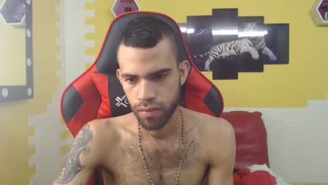 Snapshot of adri_sexboy chatting on 12.17.24 adri_sexboy online show from 12.17.24