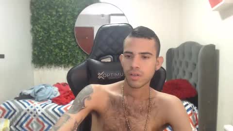 Snapshot of adri_sexboy chatting on 01.05.25 adri_sexboy online show from 01.05.25