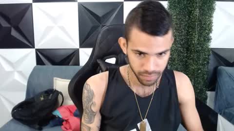 Snapshot of adri_sexboy chatting on 01.14.25 adri_sexboy online show from 01.14.25