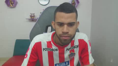 Snapshot of adri_sexboy chatting on 02.01.25 adri_sexboy online show from 02.01.25