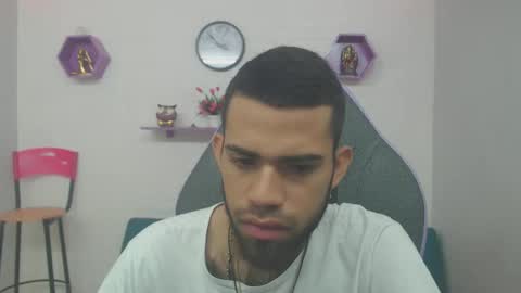 Snapshot of adri_sexboy chatting on 02.10.25 adri_sexboy online show from 02.10.25