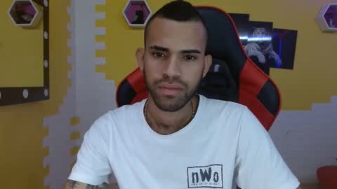 Snapshot of adri_sexboy chatting on 03.06.25 adri_sexboy online show from 03.06.25