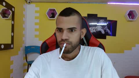 Snapshot of adri_sexboy chatting on 03.07.25 adri_sexboy online show from 03.07.25