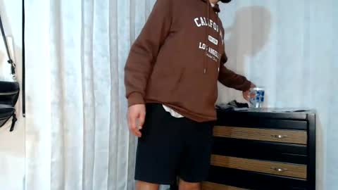 Adrian Falcon online show from 07.12.26