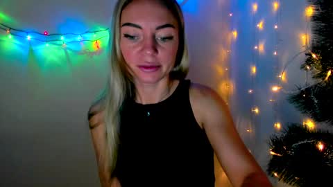Adriana online show from 12.22.24