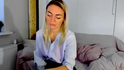 Snapshot of adriana_coy_ chatting on 04.25.26 Adriana online show from 04.25.26