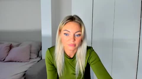 Snapshot of adriana_coy_ chatting on 05.16.26 Adriana online show from 05.16.26