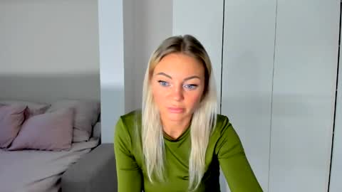Snapshot of adriana_coy_ chatting on 05.16.26 Adriana online show from 05.16.26
