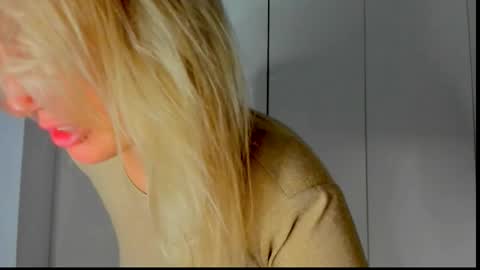 Snapshot of adriana_coy_ chatting on 06.07.26 Adriana online show from 06.07.26