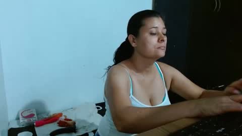 Snapshot of adriana_milf chatting on 01.30.25 Adriana milf online show from 01.30.25