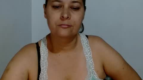 Snapshot of adriana_milf chatting on 11.01.25 Adriana milf online show from 11.01.25