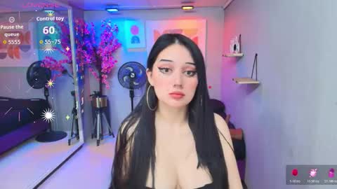 Snapshot of adriana_miller chatting on 10.27.25 Adri online show from 10.27.25