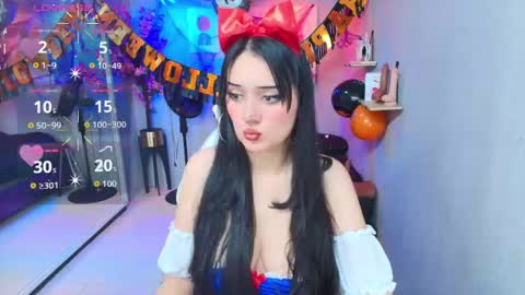 Snapshot of adriana_miller chatting on 10.31.25 Adri online show from 10.31.25