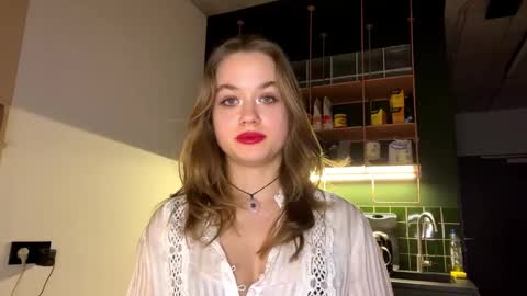 Snapshot of adrianaelizy chatting on 02.06.25 adrianaelizy online show from 02.06.25