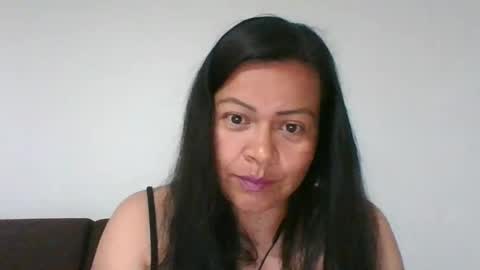 adrianagogo18 online show from 02.16.25