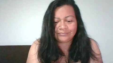 adrianagogo18 online show from 02.26.25