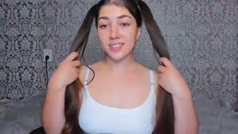 Snapshot of adrianakuiper chatting on 07.12.26 Adriana online show from 07.12.26