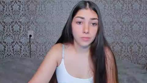 Snapshot of adrianakuiper chatting on 07.16.26 Adriana online show from 07.16.26