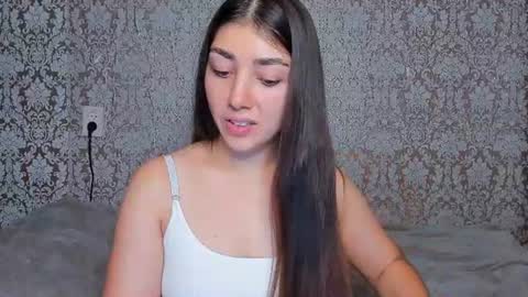 Snapshot of adrianakuiper chatting on 07.22.26 Adriana online show from 07.22.26