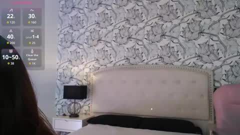 Snapshot of adrianna5_ chatting on 11.06.25 Adriana online show from 11.06.25