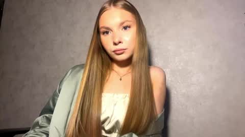 Caroline online show from 04.18.26