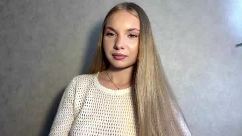 Snapshot of adriannemuldowney chatting on 06.08.26 Caroline online show from 06.08.26