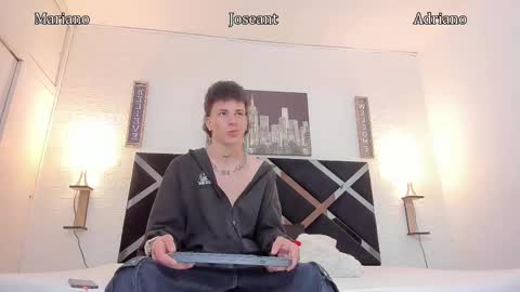 Snapshot of adriano_bigcock chatting on 09.10.25 Adrian online show from 09.10.25