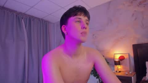 adrianoaubert online show from 10.25.25