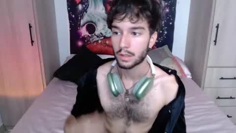Snapshot of adrien_polo chatting on 06.12.26 adrien_polo online show from 06.12.26