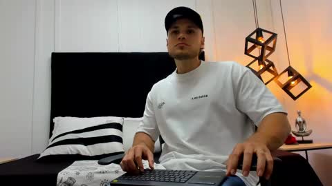 Adrein Roche online show from 02.15.25