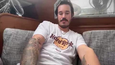 Snapshot of adriiiiiiiiano chatting on 02.17.26 adriiiiiiiiano online show from 02.17.26