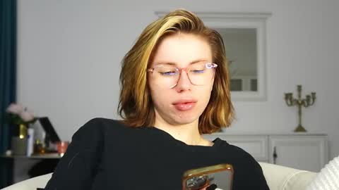 Aelia online show from 10.01.25