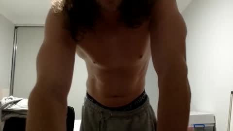 Snapshot of aestheticboy97 chatting on 01.13.25 Thore online show from 01.13.25