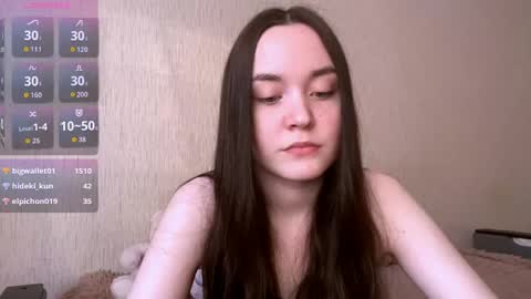 Snapshot of aetherlynn chatting on 05.08.26 Arielle online show from 05.08.26