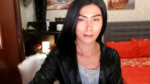 Dominant Goddess Contessa online show from 02.01.25